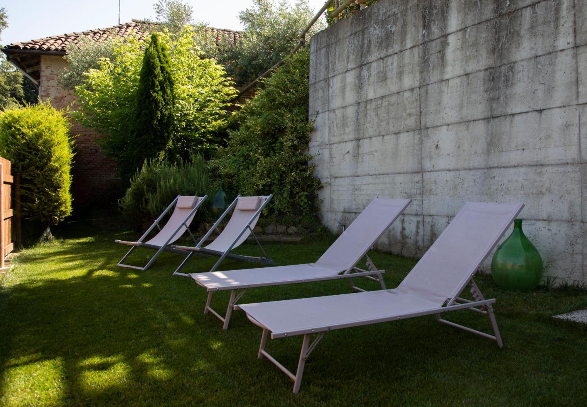 Casa Graziella- La Terrazza Villa Portacomaro Luaran gambar